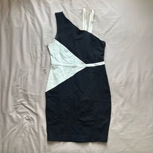 RW&CO. One-Shoulder Black and white Dress